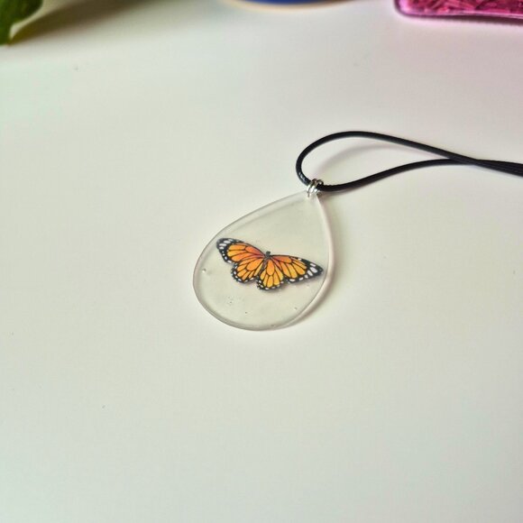 Frosted Monarch Butterfly Necklace - Picture 3 of 5